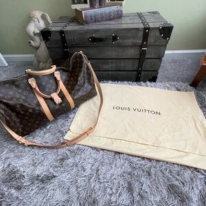 listing-status-banner